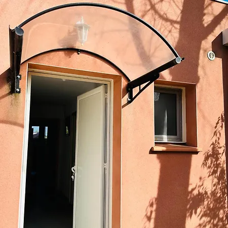 Apartment Moderne Mini Maison - Quartier Residentiel Calme