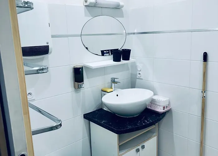 Moderne Mini Maison - Quartier Residentiel Calme 아파트