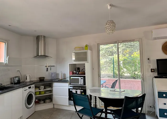 Moderne Mini Maison - Quartier Residentiel Calme *