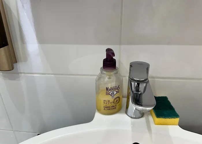 Moderne Mini Maison - Quartier Residentiel Calme 아파트