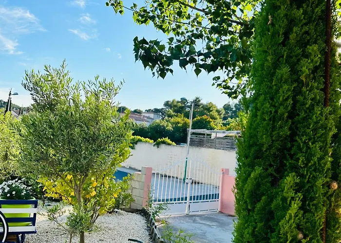Moderne Mini Maison - Quartier Residentiel Calme