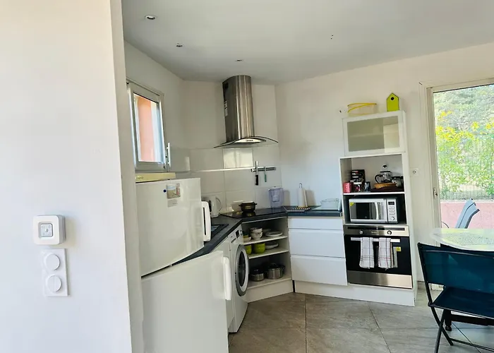 Moderne Mini Maison - Quartier Residentiel Calme 아파트